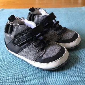 Robeez Infant Shies